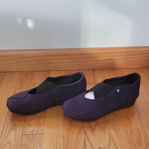 Wolky Women's Deep Purple Loafers